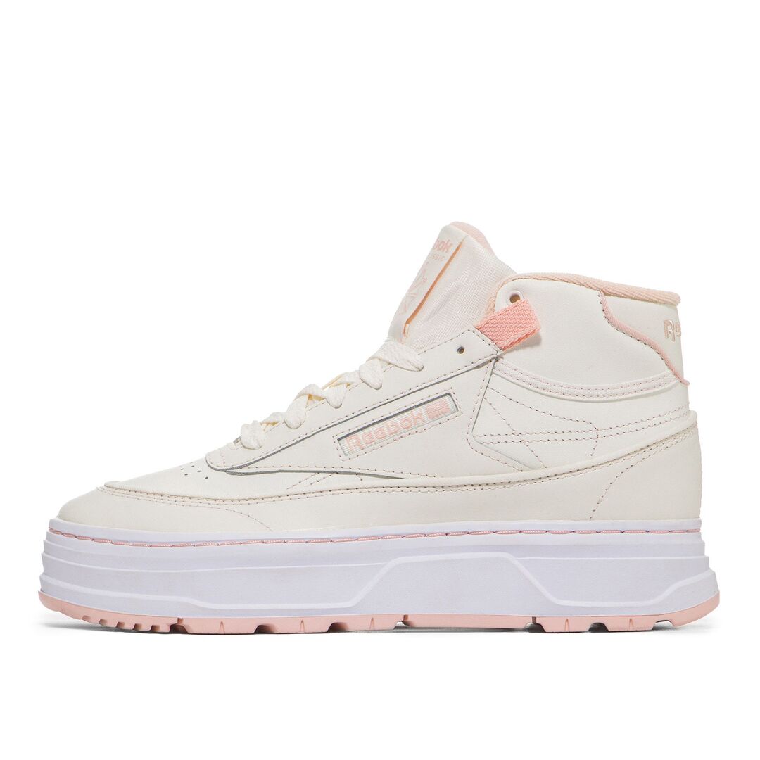 Женские кроссовки Reebok Club C Geo Mid цвет бежевый