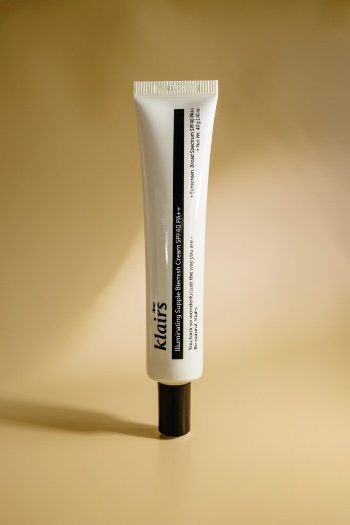 BB-крем универсального оттенка KLAIRS Illuminating Supple Blemish Cream 40m