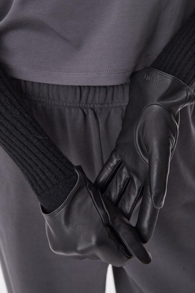 Перчатки Essentials Black FABLE